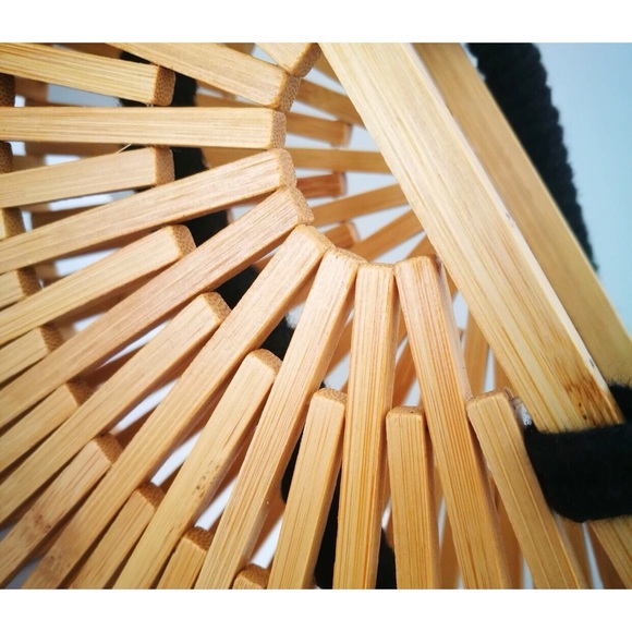 Black braided bamboo handbag with canvas bag - Picture 9 of 13